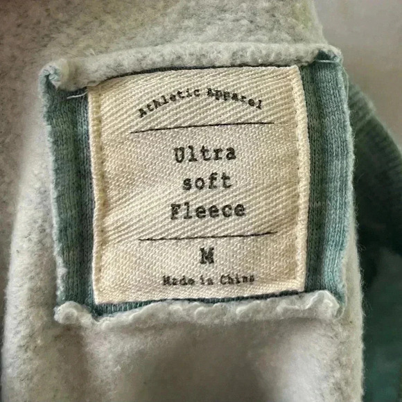 Athletic apparel ultra soft mint green sweatshirt size M - Picture 7 of 8